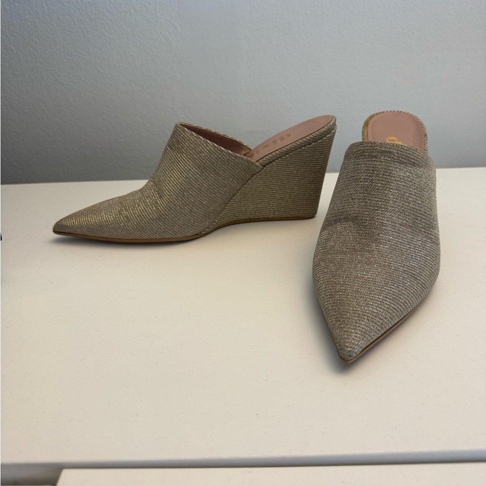 Elegant Women's Wedge Mules